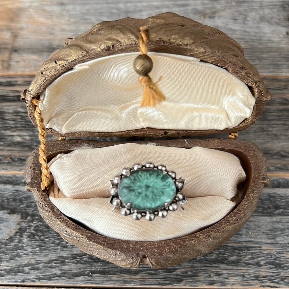 Beautiful Statement Ring - image 2